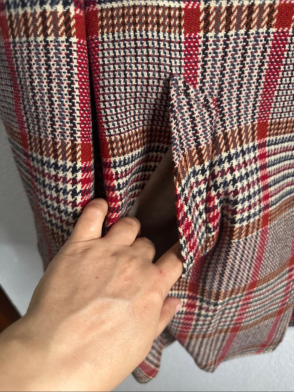 Vintage Pendleton Red Plaid Wool Pea Coat with Black Faux Fur Collar size M - Picture 6 of 10